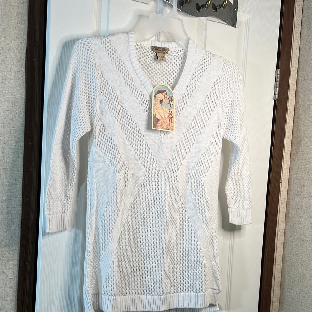 Art And Soul White V-Neck Sweater